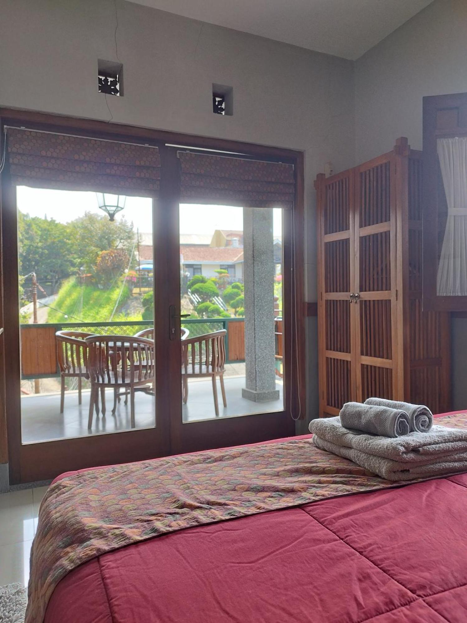 Dalem Arum Bandung Eksteriør billede
