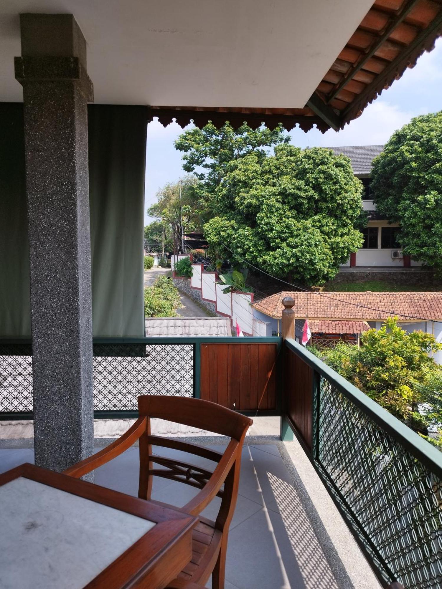 Dalem Arum Bandung Eksteriør billede